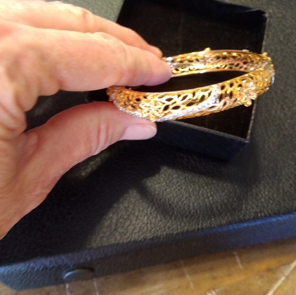 Bracelet - Picture 2 of 4